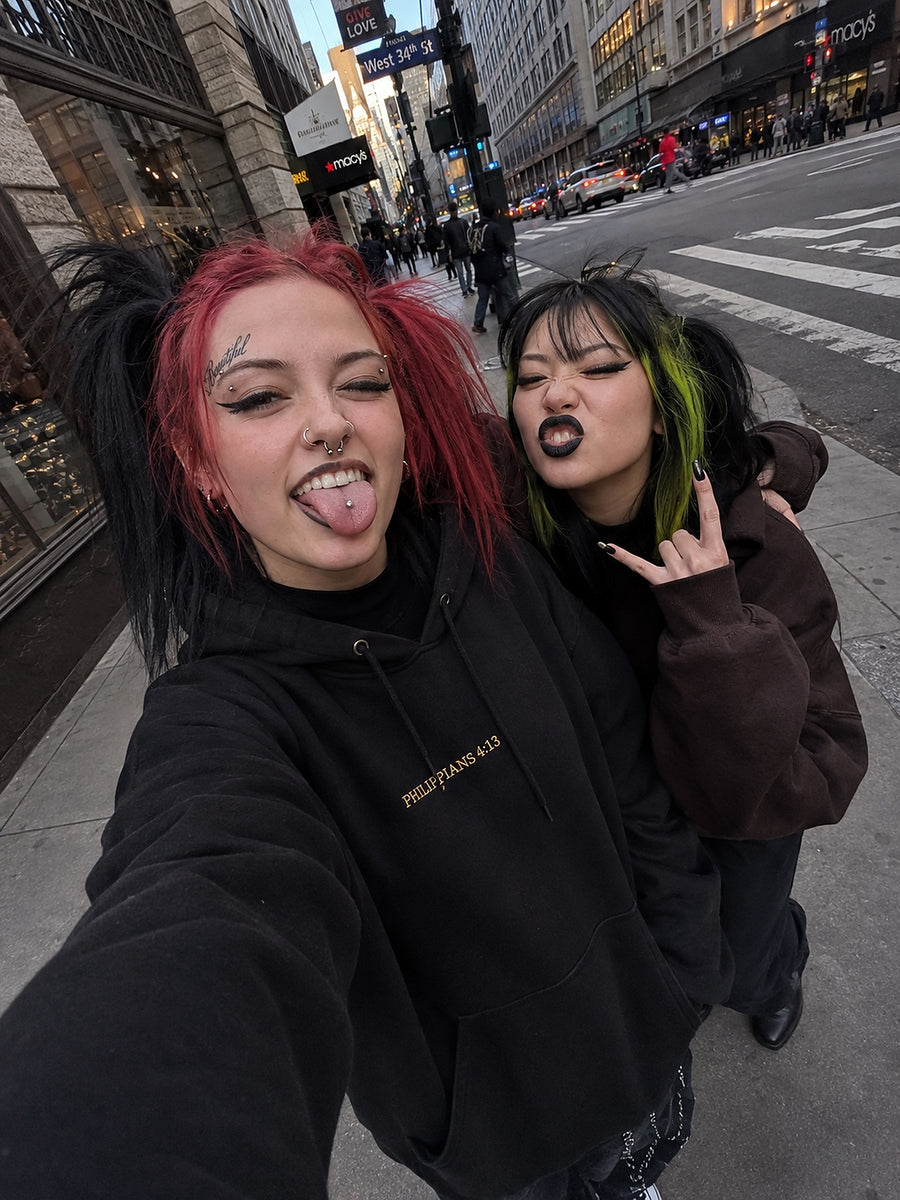 Raven & Emi 